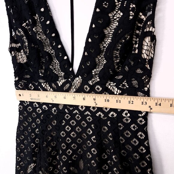 Free People One Million Lovers Mini Dress Size 4 Black Lace Overlay Low V-neck - Picture 7 of 16